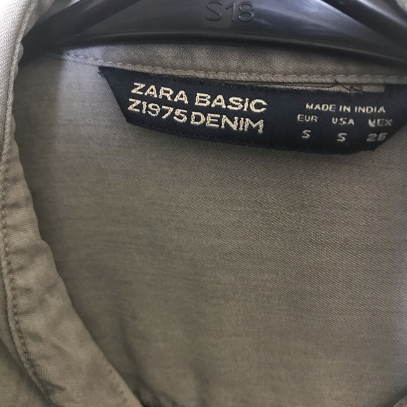 Zara basic button down. Size small. - Picture 4 of 5